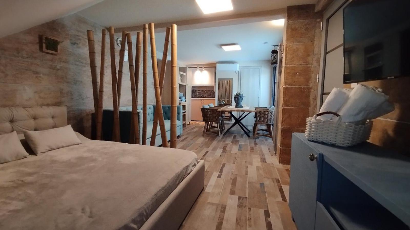 La Grande Suite22 Néa Fókaia Bagian luar foto